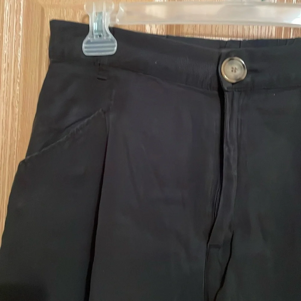 ZARA Black Woman's Shorts with Pockets. Size M - Picture 3 of 7